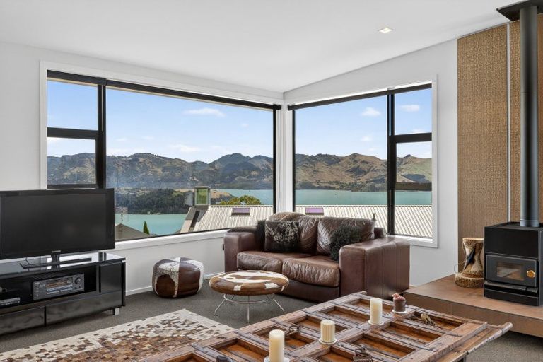 Photo of property in 106 Bayview Road, Charteris Bay, Lyttelton, 8971