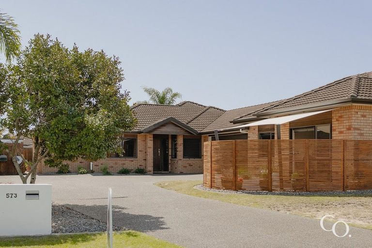 Photo of property in 573 Gloucester Road, Papamoa Beach, Papamoa, 3118