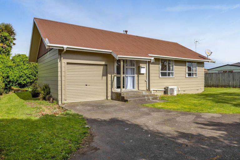 Photo of property in 21a Acourt Street, Hawera, 4610