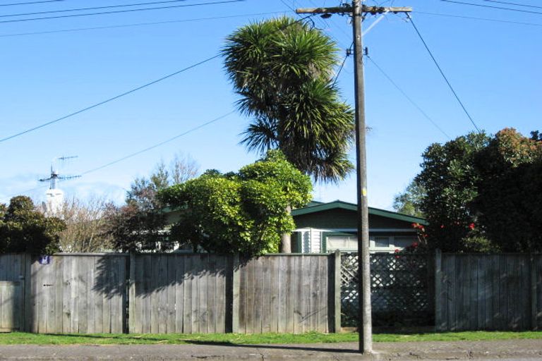 Photo of property in 12 Goodger Street, Waipukurau, 4200