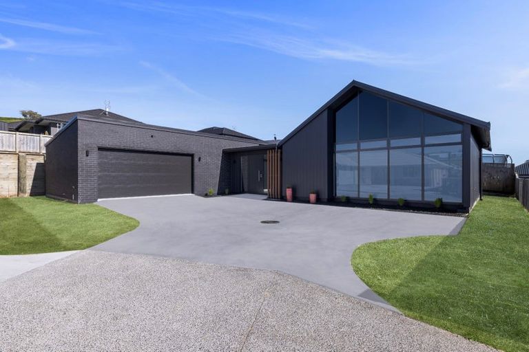 Photo of property in 140 Adler Drive, Ohauiti, Tauranga, 3112