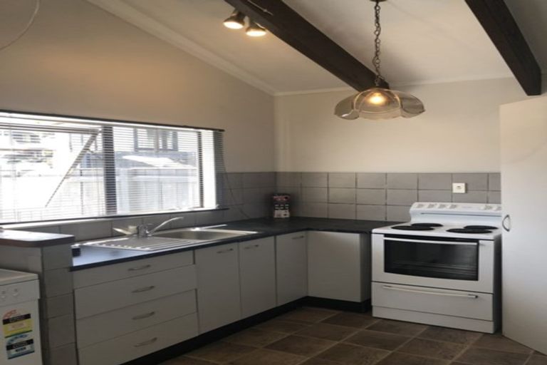 Photo of property in 4a Pokapu Place, Bethlehem, Tauranga, 3110