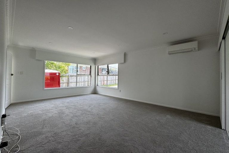 Photo of property in 11 Waitemata Road, Hauraki, Auckland, 0622