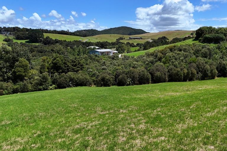 Photo of property in 7 Pa Hill Lane, Mangawhai, 0573