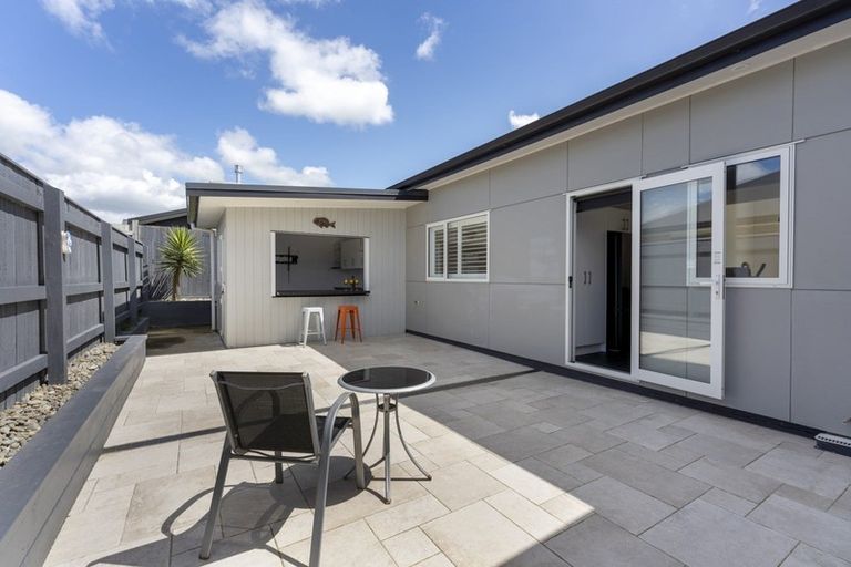 Photo of property in 5 Butler Place, Fitzherbert, Palmerston North, 4410