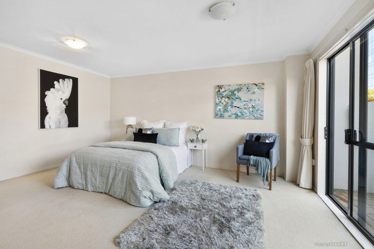 Photo of property in 83h Hill Street, Thorndon, Wellington, 6011