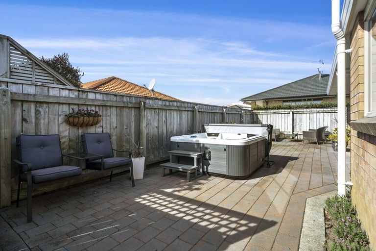 Photo of property in 100 Cedar Drive, Paraparaumu Beach, Paraparaumu, 5032