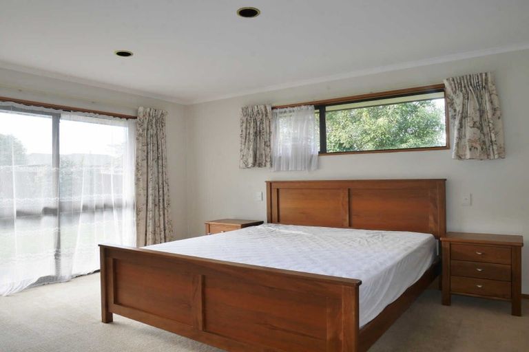 Photo of property in 22 Apsley Drive, Russley, Christchurch, 8042