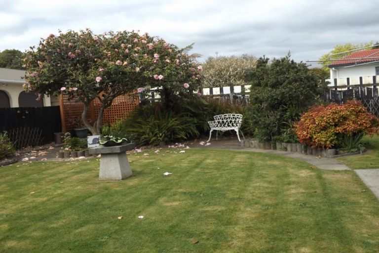 Photo of property in 10 Te Kama Street, Levin, 5510