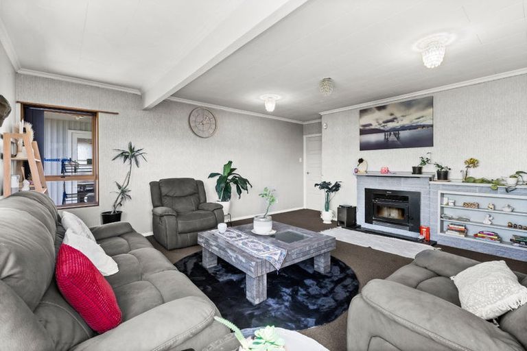 Photo of property in 102 Nuffield Avenue, Marewa, Napier, 4110