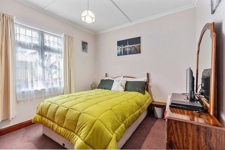 Photo of property in 21 Crawford Green, Miramar, Wellington, 6022