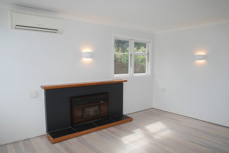 Photo of property in 5 Allen Road, Raumati Beach, Paraparaumu, 5032