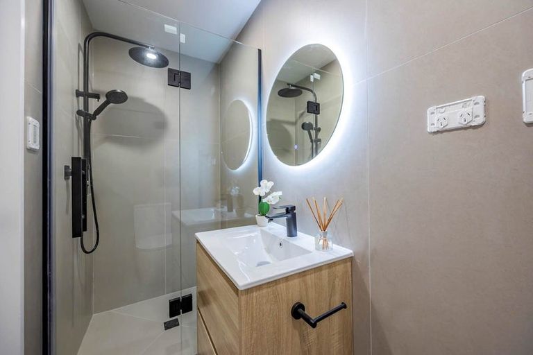 Photo of property in 134a Mokoia Road, Chatswood, Auckland, 0626