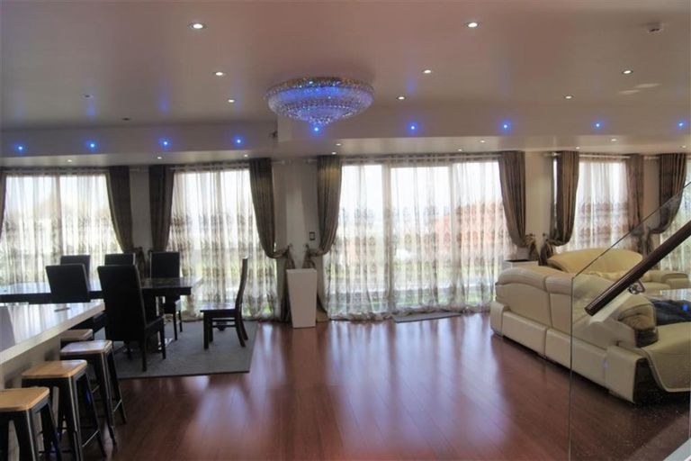 Photo of property in 54 Goodwood Road, Goodwood, Palmerston, 9481