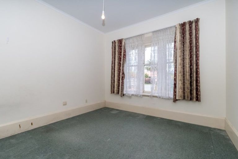 Photo of property in 100 Domain Terrace, Spreydon, Christchurch, 8024