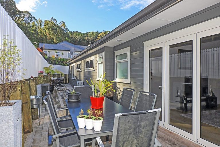 Photo of property in 3a Ridgeway Terrace, Taradale, Napier, 4112