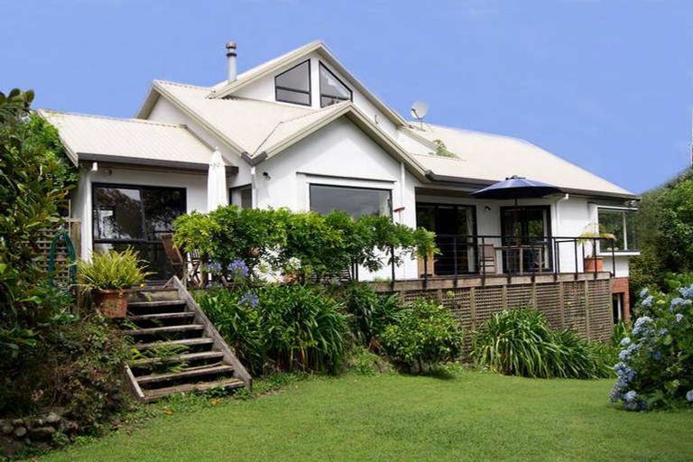 Photo of property in 38 Greenwood Boulevard, Otaki, 5512