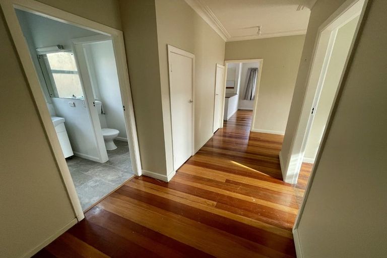 Photo of property in 46 Hinau Street, Tawa, Wellington, 5028