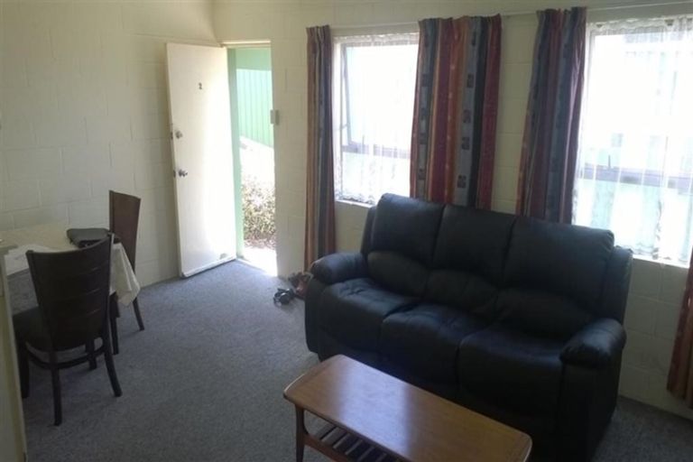 Photo of property in 2 Don Croot Street, Morningside, Auckland, 1021