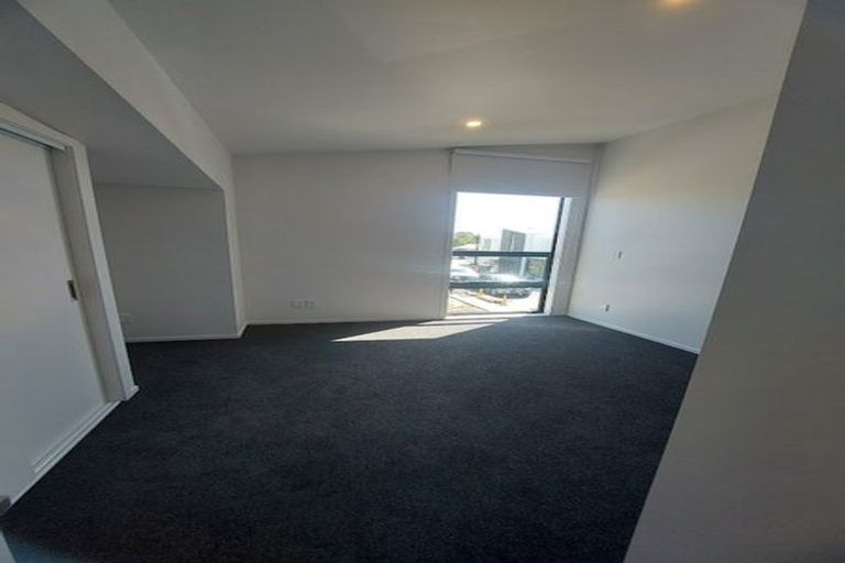 Photo of property in 4 Houhere Street, Paraparaumu, 5032