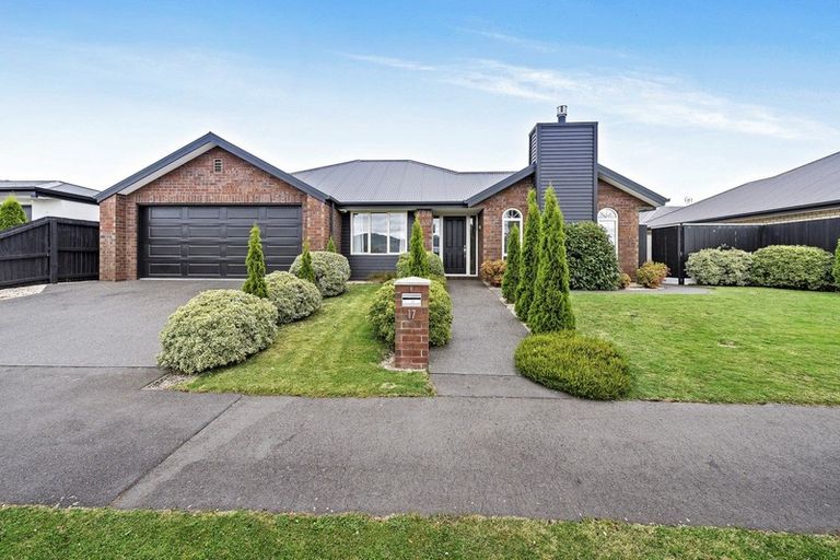 Photo of property in 17 Josephine Crescent, Aidanfield, Christchurch, 8025