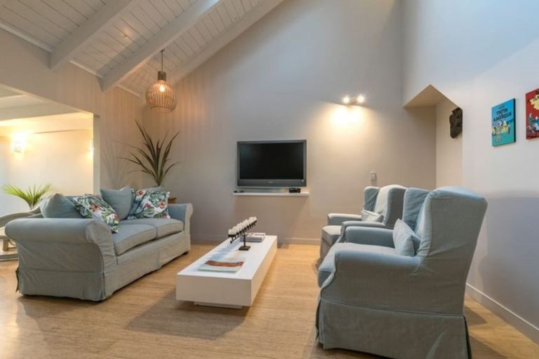 Photo of property in 1/91 Princes Street, Northcote Point, Auckland, 0627