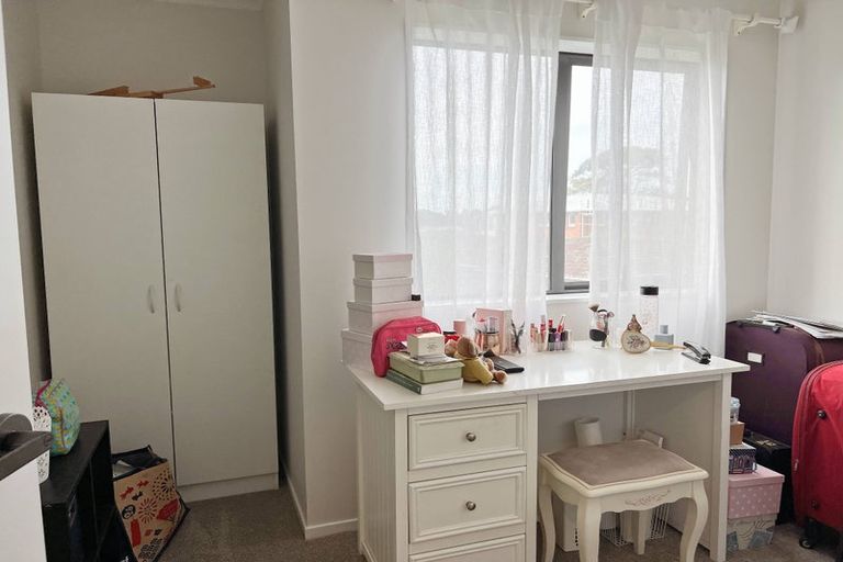 Photo of property in 2f Millen Avenue, Pakuranga, Auckland, 2010