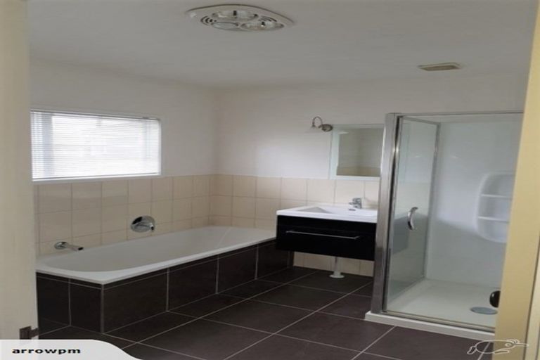Photo of property in 3 Crete Avenue, Milford, Auckland, 0620