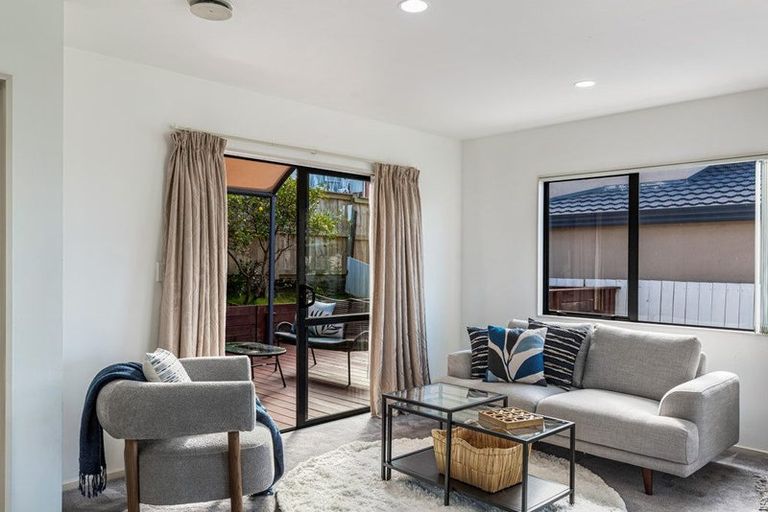 Photo of property in 217a Onewa Road, Birkenhead, Auckland, 0626