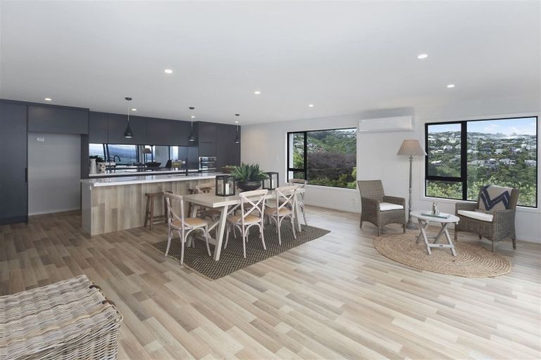 Photo of property in 11b Inverness Lane, Redcliffs, Christchurch, 8081