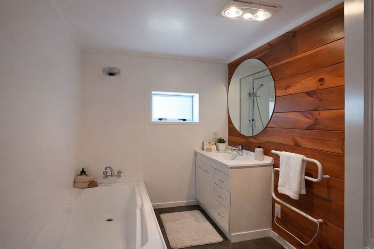 Photo of property in 20 Mahi Road, Te Kauwhata, 3710