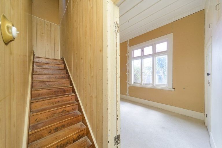 Photo of property in 11 Rosalie Terrace, Kelvin Grove, Palmerston North, 4414