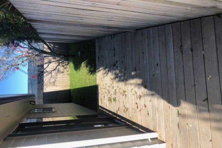 Photo of property in 67 Arimu Road, Papakura, 2110