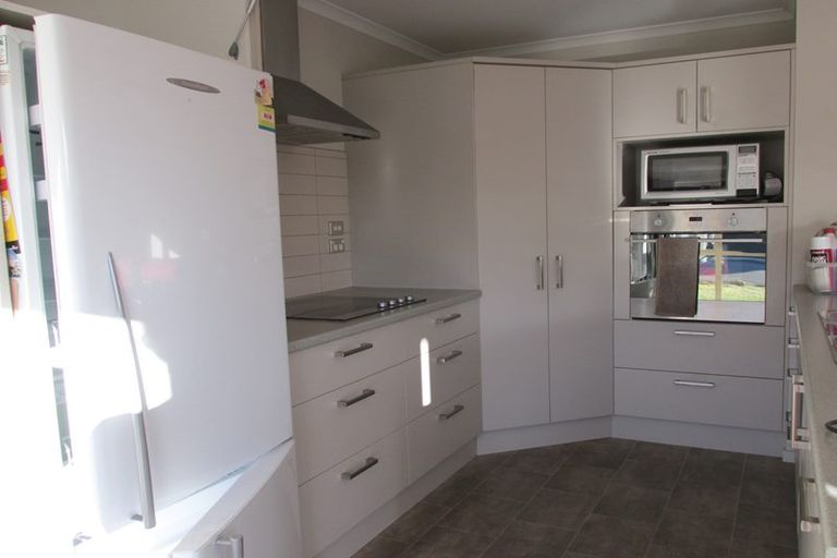 Photo of property in 3 Reeves Road, Rangiora, 7400