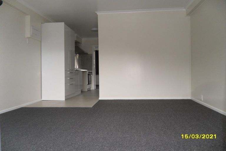 Photo of property in 4 London Road, Korokoro, Lower Hutt, 5012