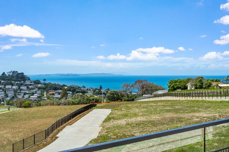 Photo of property in 4 Ti Tree Lane, Stanmore Bay, Whangaparaoa, 0932