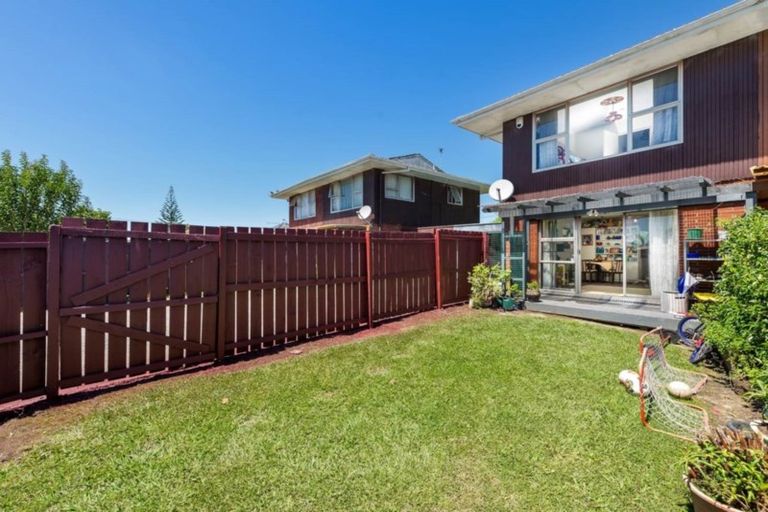 Photo of property in 5/151 Astley Avenue, New Lynn, Auckland, 0600