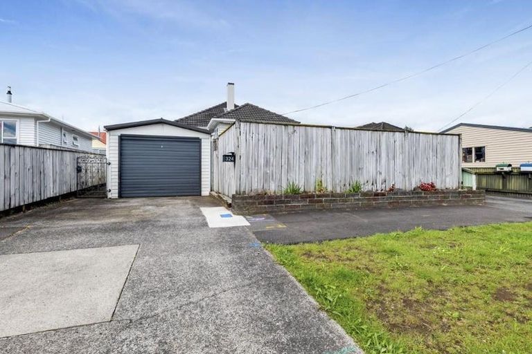 Photo of property in 1/324 Carrington Street, Vogeltown, New Plymouth, 4310