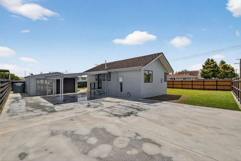 Photo of property in 5 Cemetery Road, Sanson, 4817