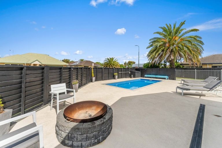Photo of property in 11 Thoroughbred Place, Papamoa Beach, Papamoa, 3118