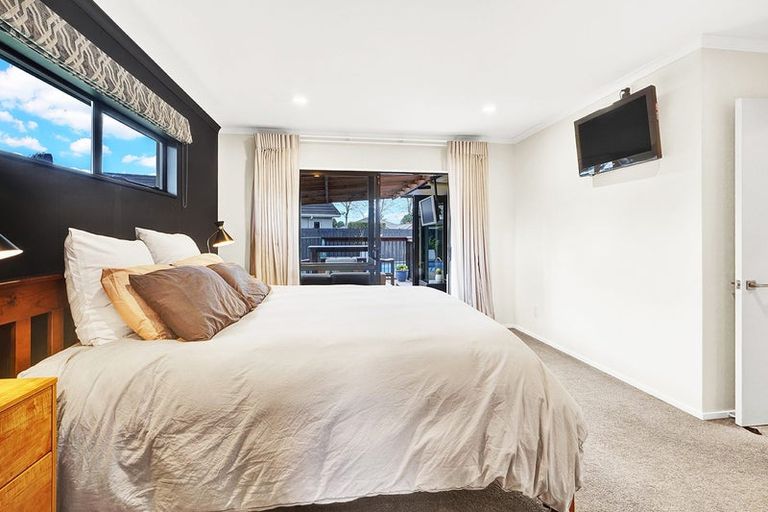 Photo of property in 38 Nielsen Gardens, Rototuna, Hamilton, 3210