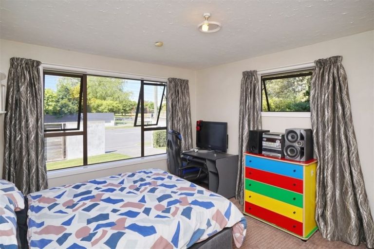 Photo of property in 22 Kendal Avenue, Burnside, Christchurch, 8053