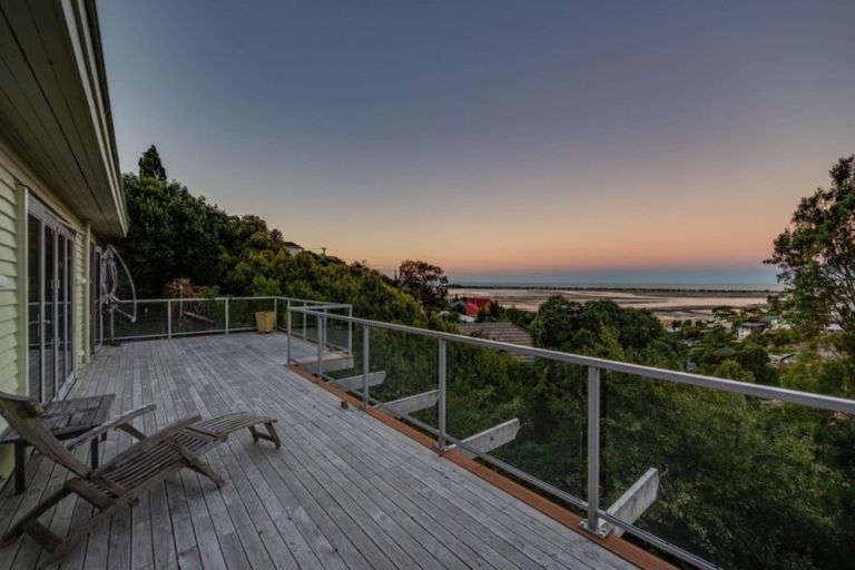 Photo of property in 93 Mount Pleasant Road, Mount Pleasant, Christchurch, 8081