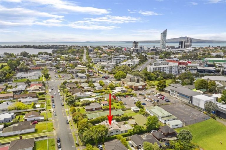 Photo of property in 1/14 Dominion Street, Takapuna, Auckland, 0622