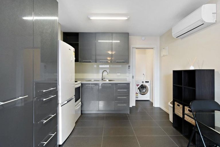 Photo of property in 18b Sainsbury Road, Fernhill, Queenstown, 9300