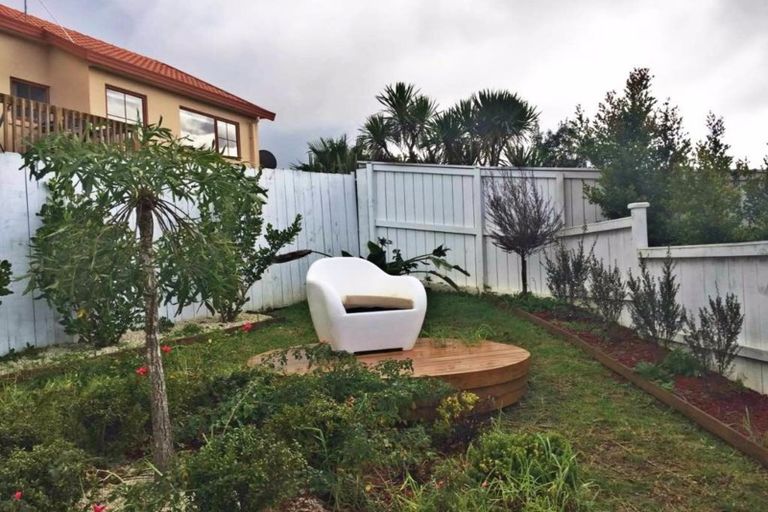 Photo of property in 46 Caldera Drive, Long Bay, Auckland, 0630