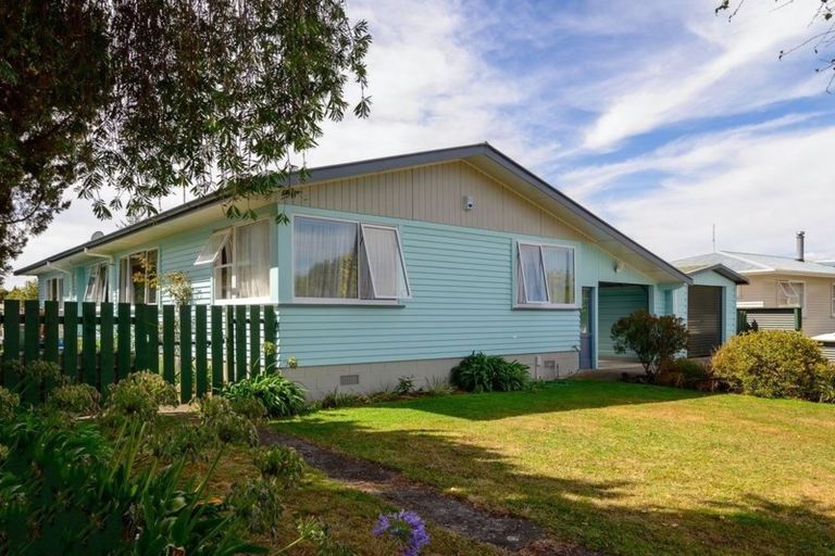 Photo of property in 6 Michael Place, Mangakakahi, Rotorua, 3015