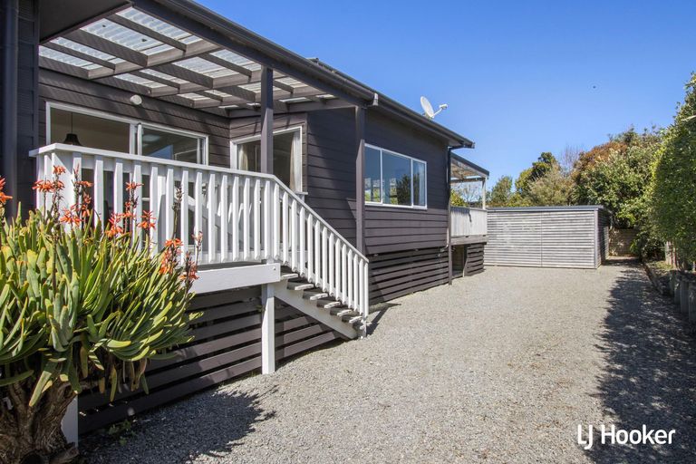 Photo of property in 44 Hillview Road, Waihi Beach, 3611