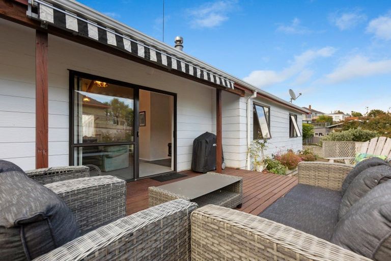 Photo of property in 122 Glenpark Avenue, Frankleigh Park, New Plymouth, 4310