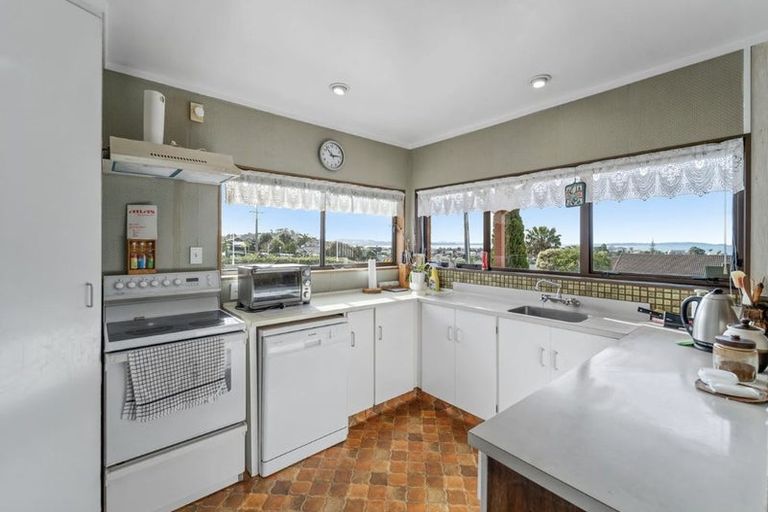 Photo of property in 53 Brightside Road, Stanmore Bay, Whangaparaoa, 0932